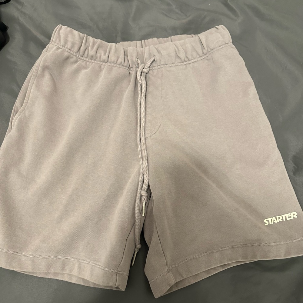 Grey shorts